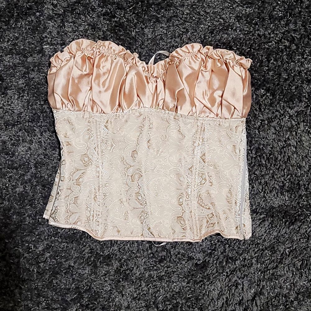 Corset wired/boned with lacing Sz 3xl